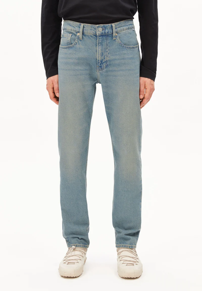 DYLAANO STRAIGHT JEANS | otra