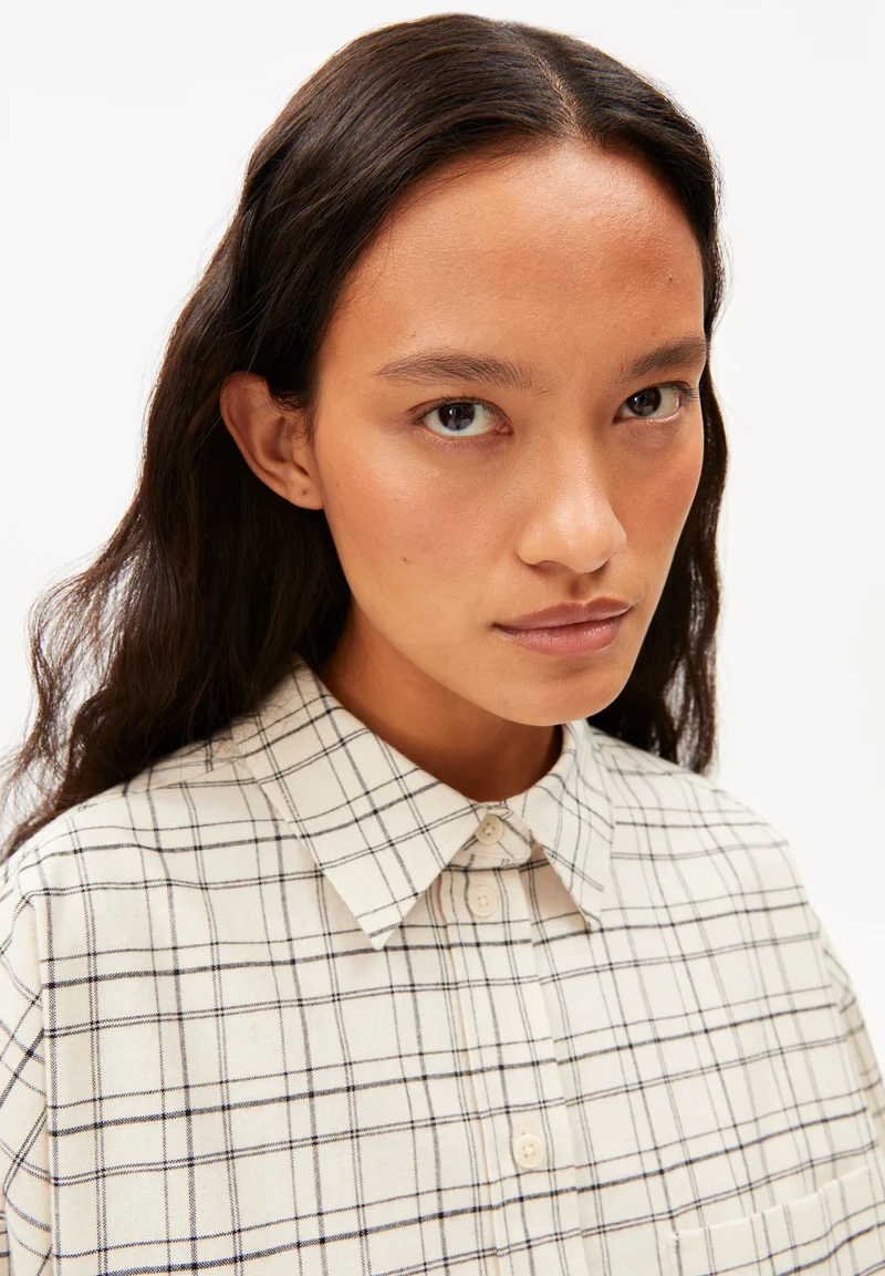 KARIERTE BOXY BLUSE | oatmilk-black