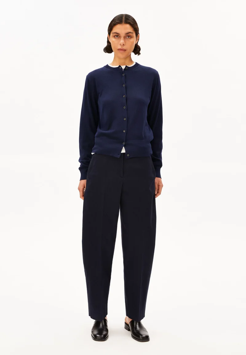FEINSTRICKCARDIGAN | tinted navy