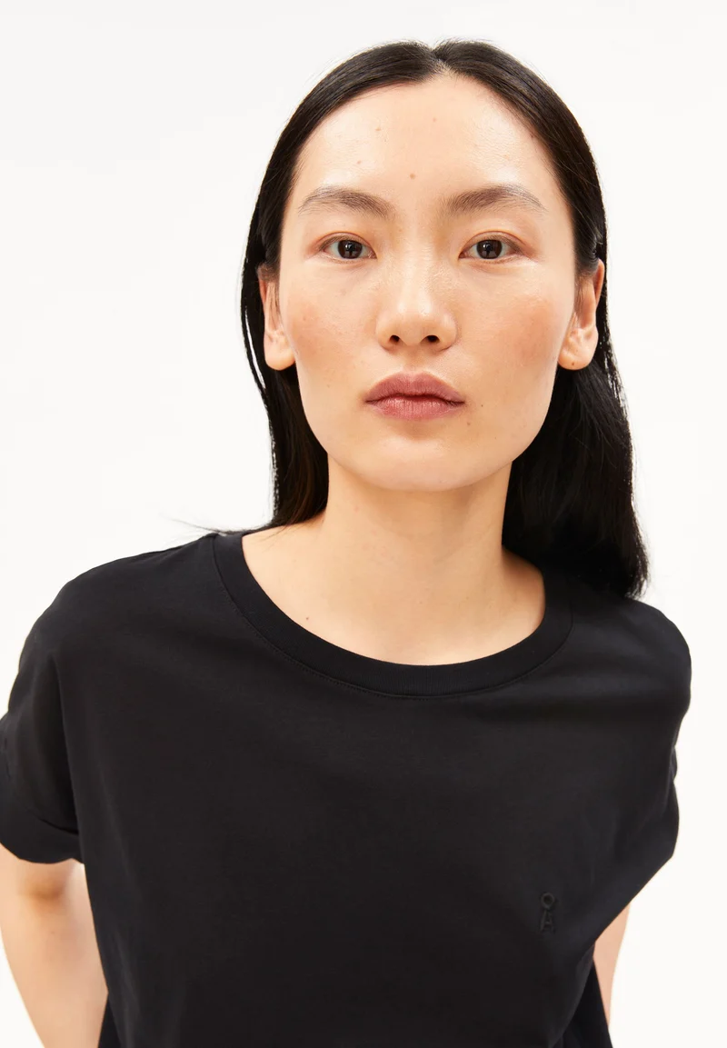 IDAARA T-SHIRT | black