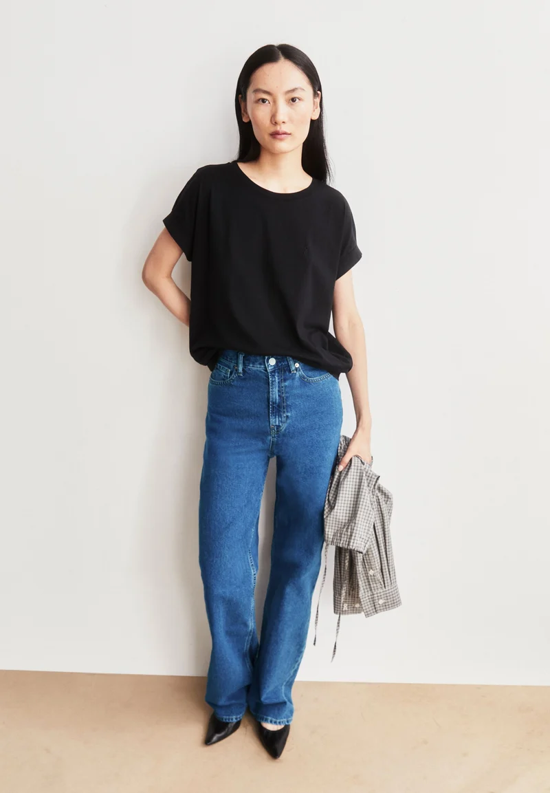 IDAARA T-SHIRT | black