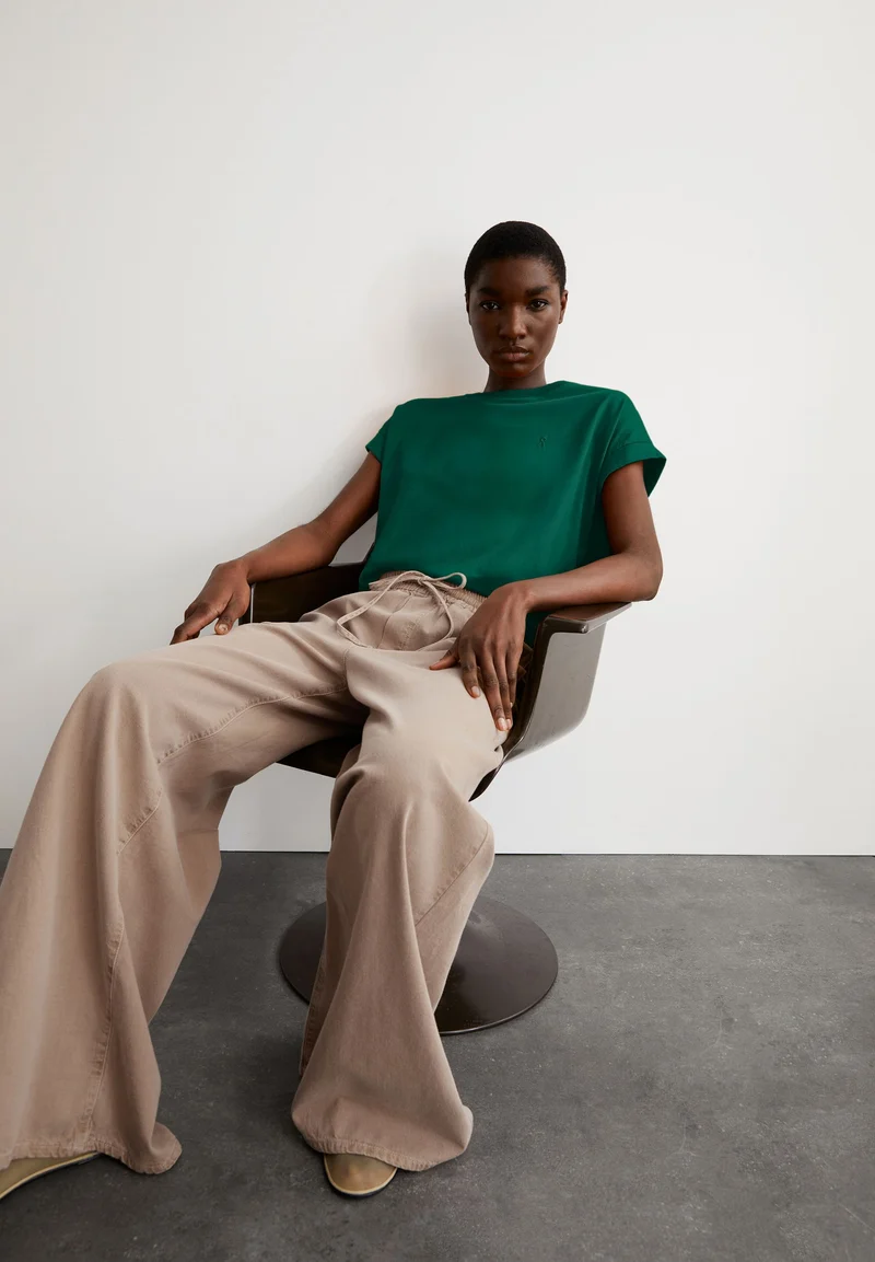 IDAARA T-SHIRT | emerald green