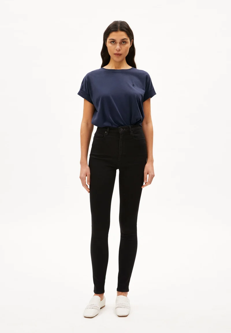 IDAARA T-SHIRT | night sky