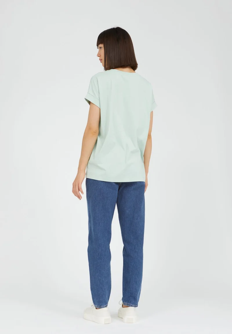 IDAARA T-SHIRT | matcha latte