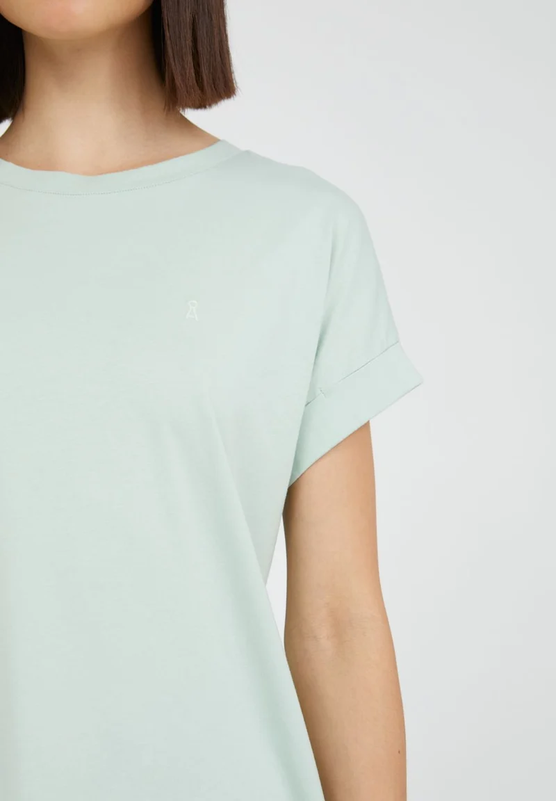 IDAARA T-SHIRT | matcha latte