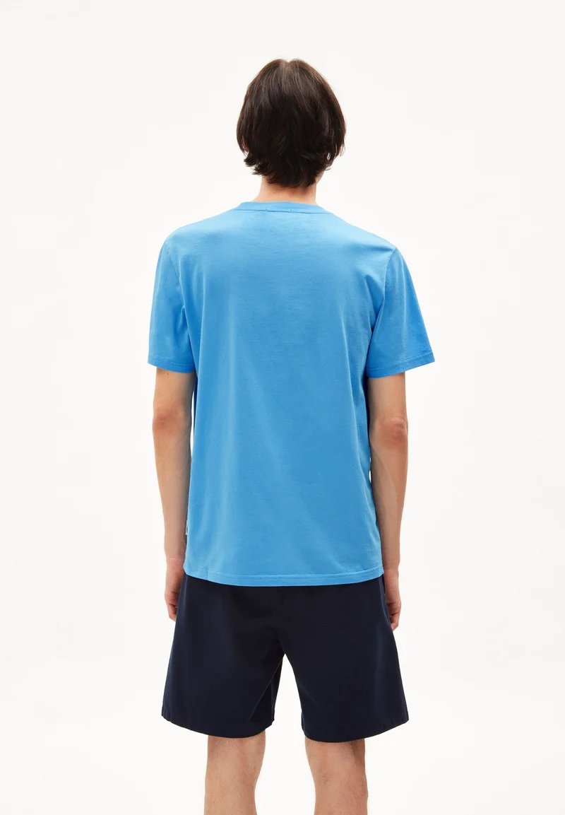 JAAMES T-SHIRT | blueniverse