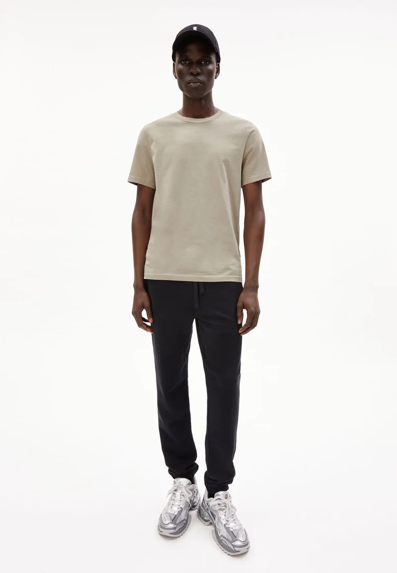 JAAMES T-SHIRT | sandstone