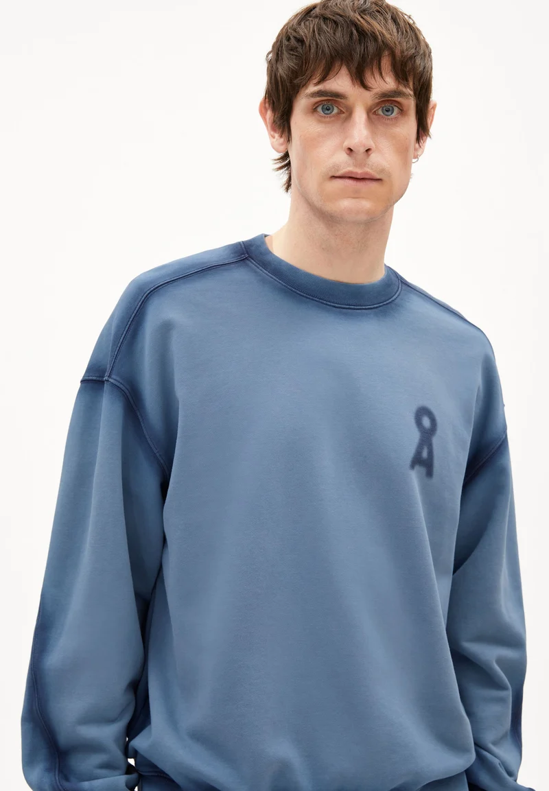 EMAAL GMT DYE SPRAY SWEATSHIRT | nightshadow washed