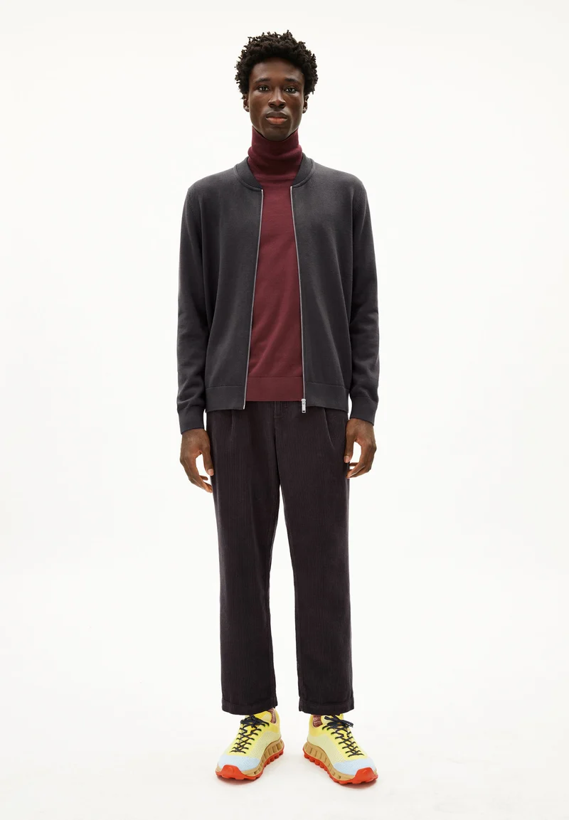 AGAAMON STRICKJACKE | dark steel