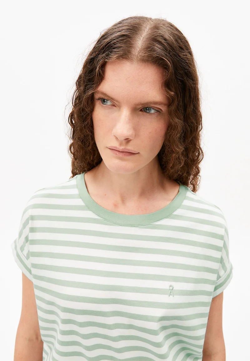 IDAARA GESTREIFTES T-SHIRT | white-foam