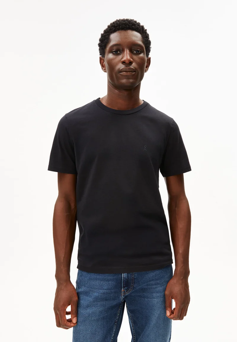 JAAMES T-SHIRT | black