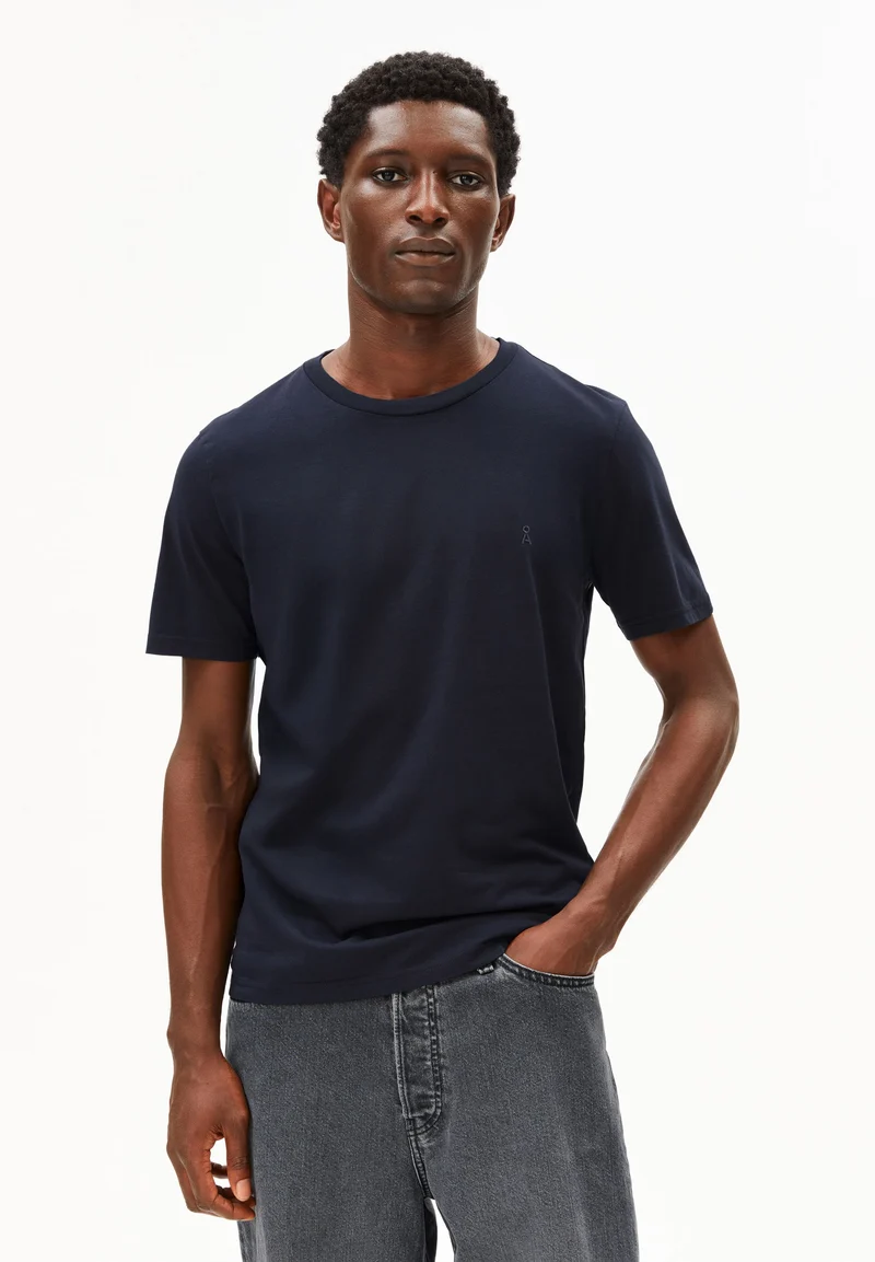 JAAMES T-SHIRT | night sky