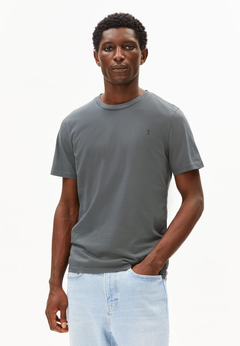 JAAMES T-SHIRT | space steel