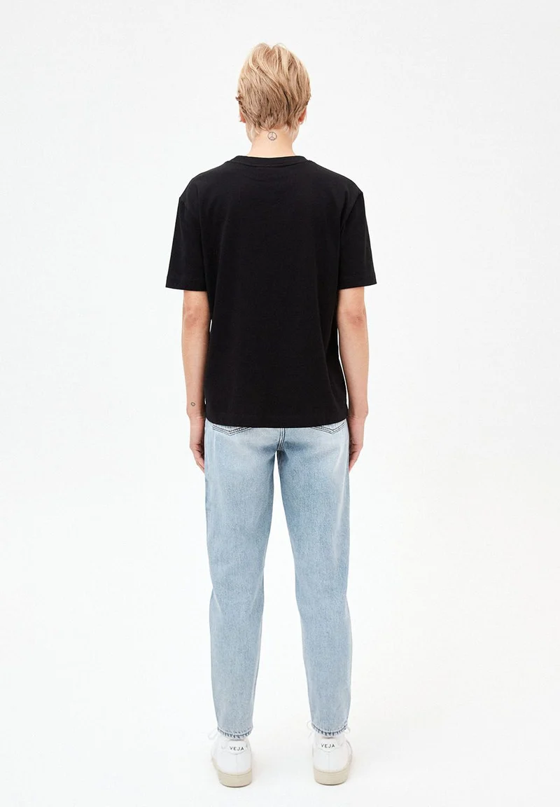 TARAA CAPSULE.03 | black
