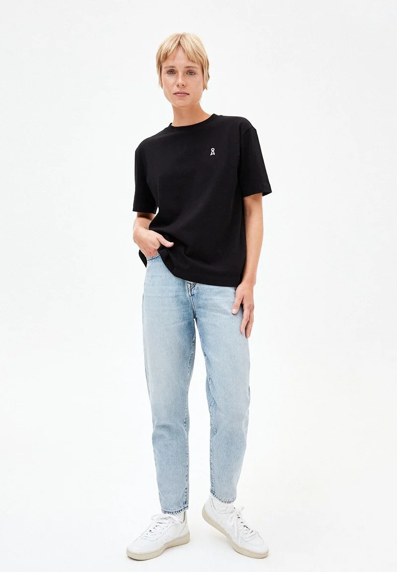TARAA CAPSULE.03 | black