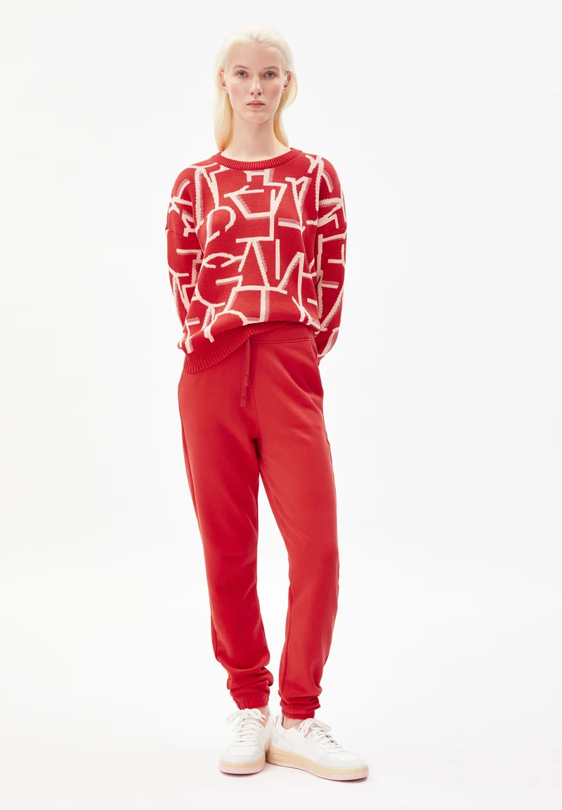 IVAA | dark poppy