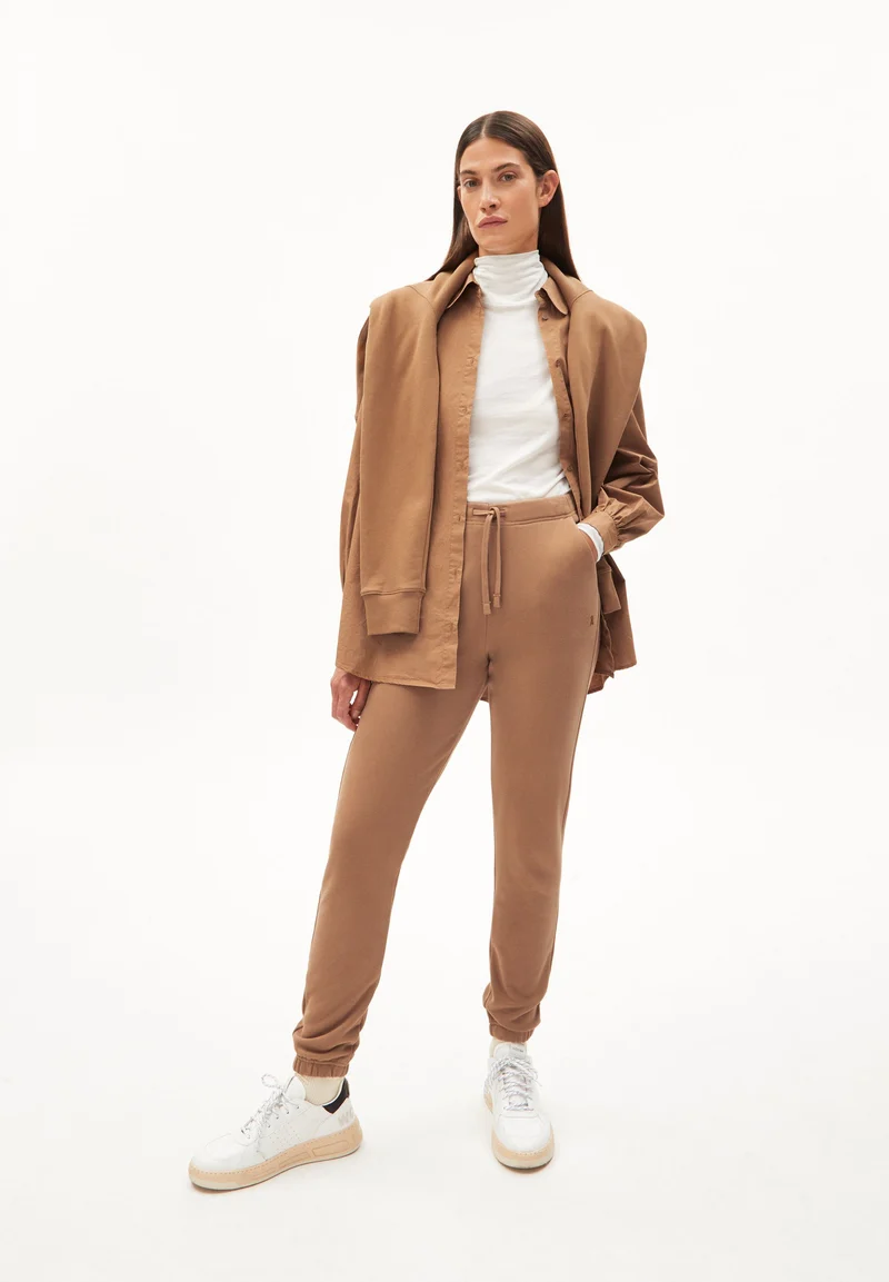 IVAA | cedar wood