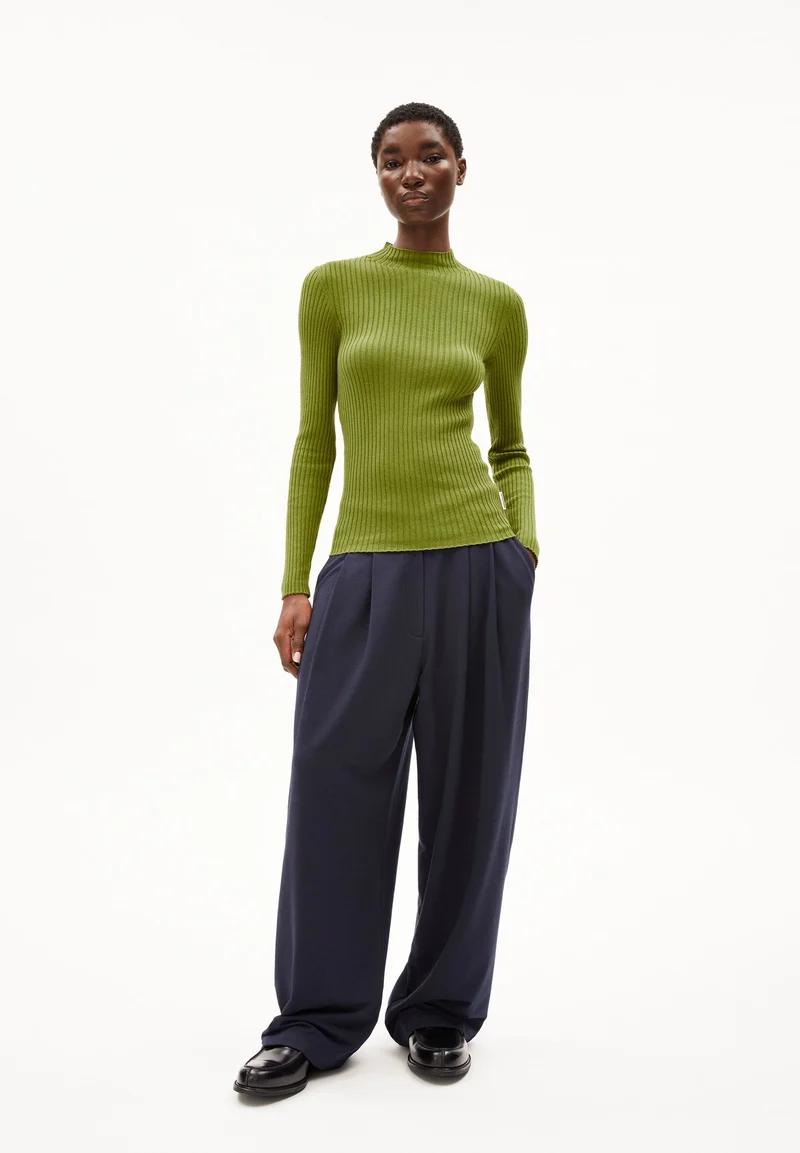ALAANIA STRICKPULLOVER | dark moss