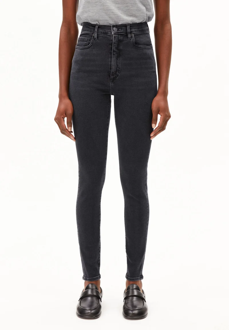 INGAA | true black washed