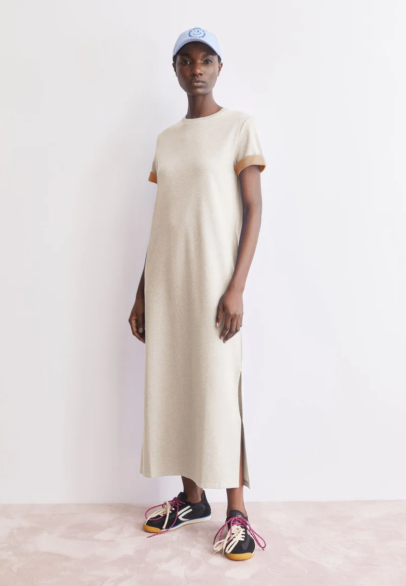 UN-WASTED KLEID | undyed-cinnamon dust