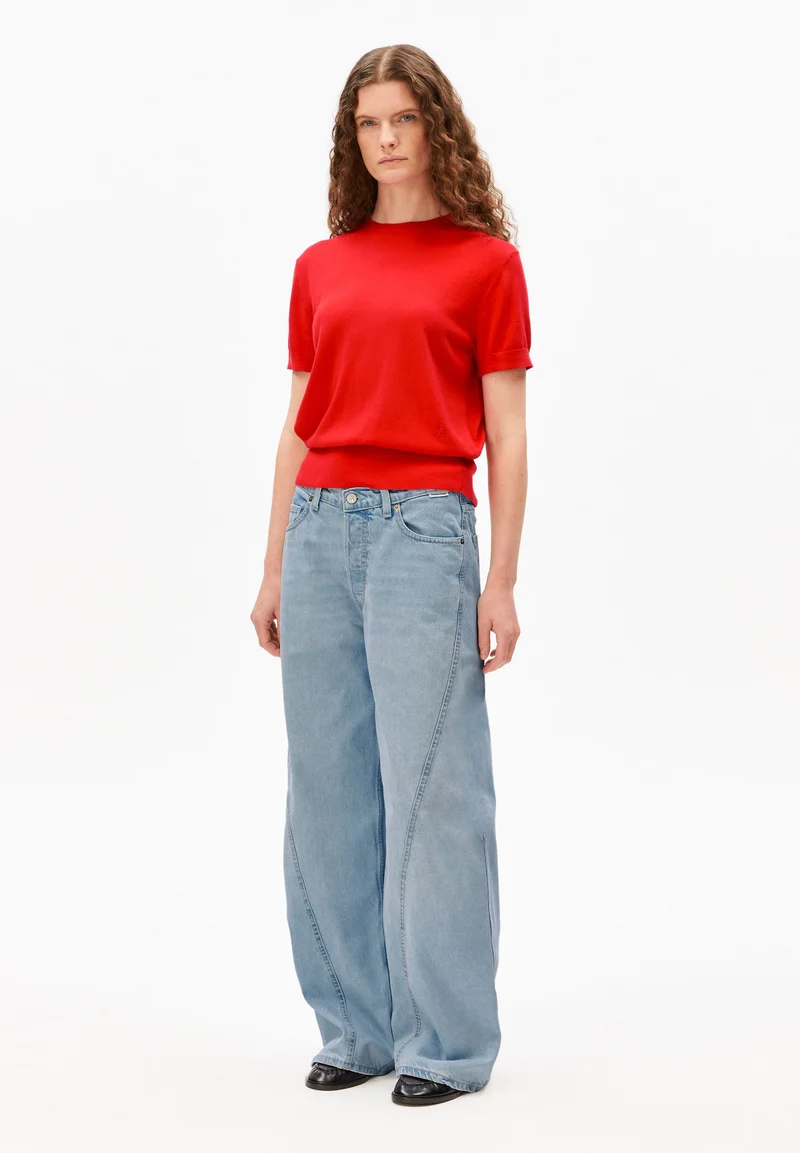 KURZÄRMLIGER STRICKPULLOVER | mars red