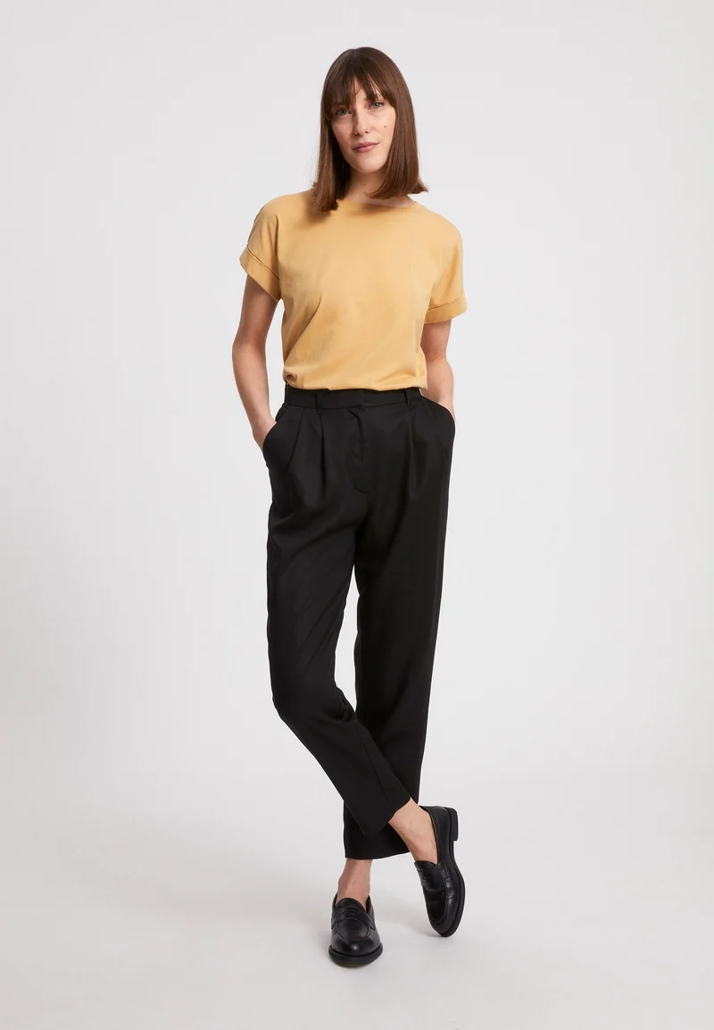 IDAARA T-SHIRT | golden harvest