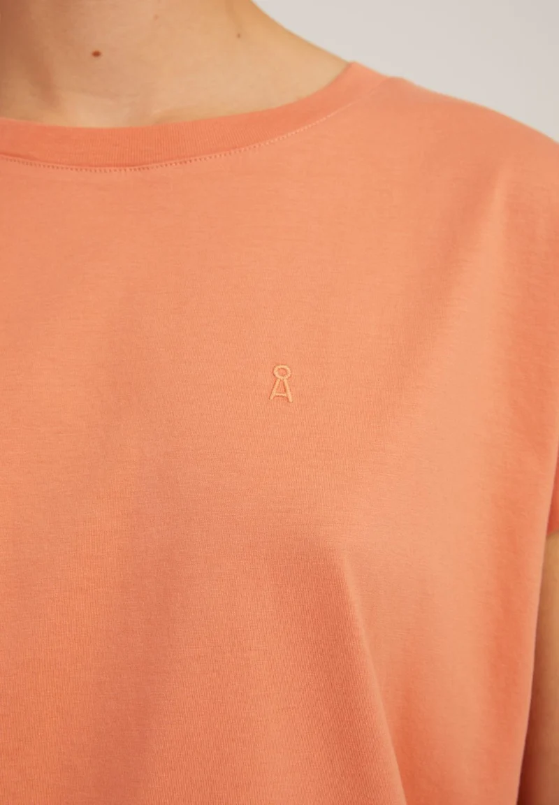 IDAARA T-SHIRT | burned mandarin