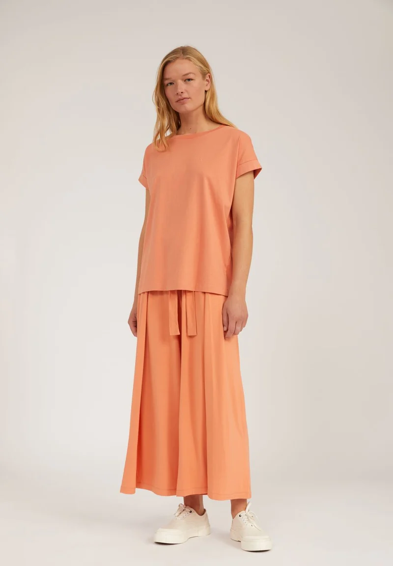 IDAARA T-SHIRT | burned mandarin