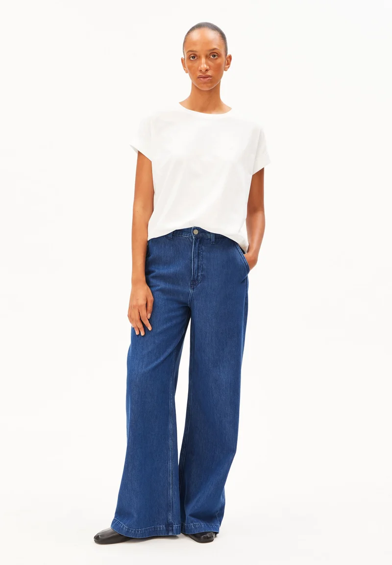 IDAARA T-SHIRT | white