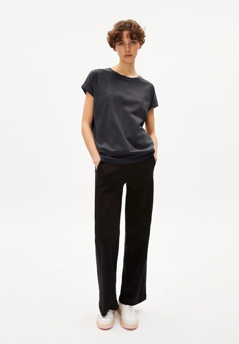IDAARA T-SHIRT | graphite