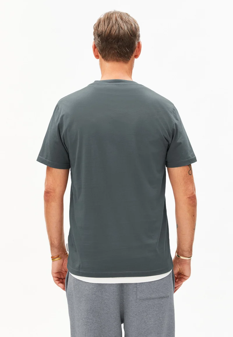 JAAMES T-SHIRT | space steel