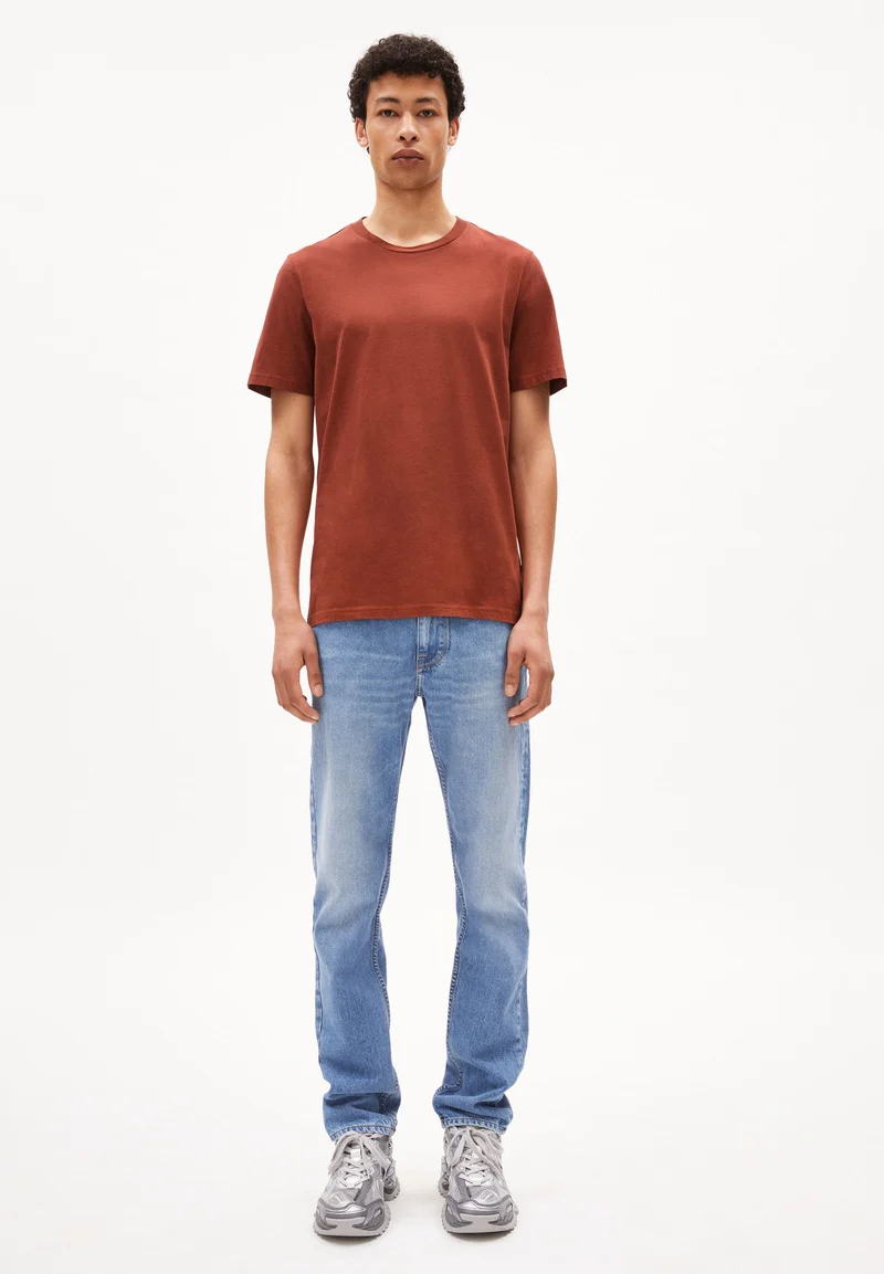 JAAMES T-SHIRT | dark amber