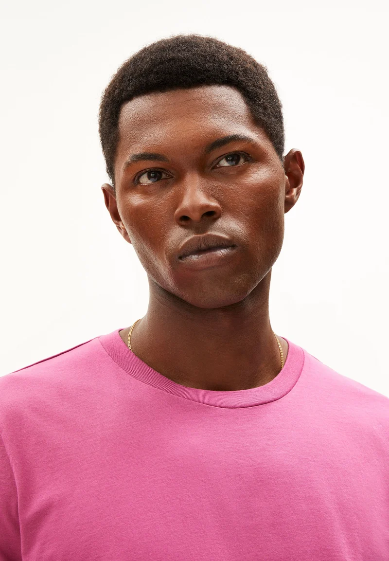 JAAMES T-SHIRT | crushed berry