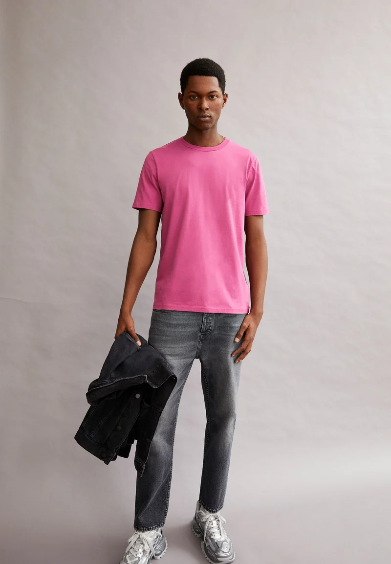 JAAMES T-SHIRT | crushed berry