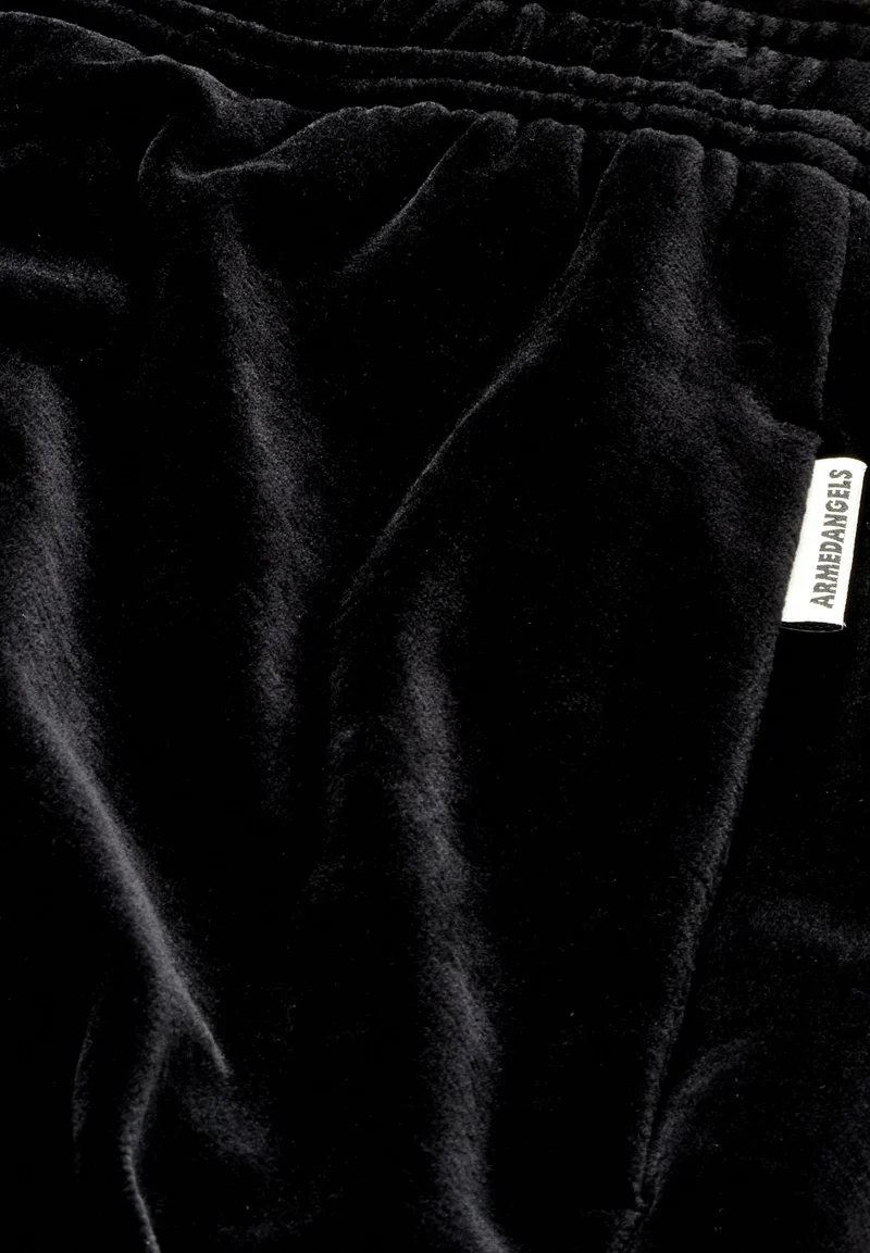 VATINAA VELVET | black