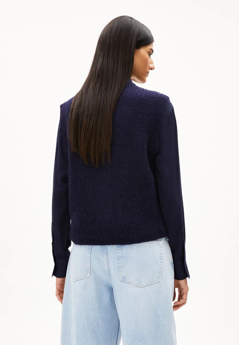 HELGEAA PREMIUM | tinted navy