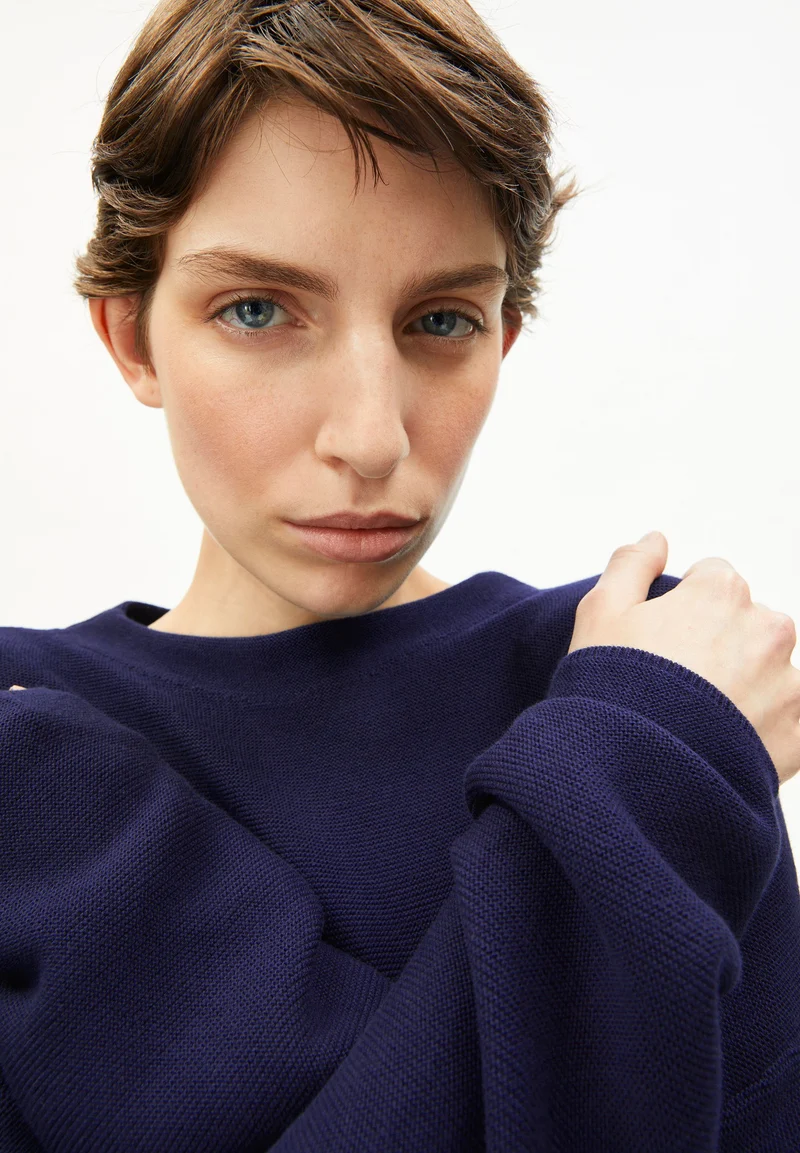 MERINAA STRICKPULLOVER | tinted navy