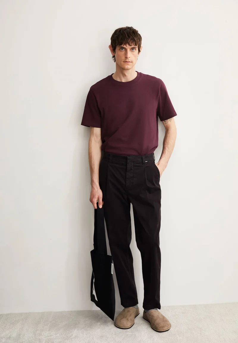 MAARKOS T-SHIRT | dark cranberry