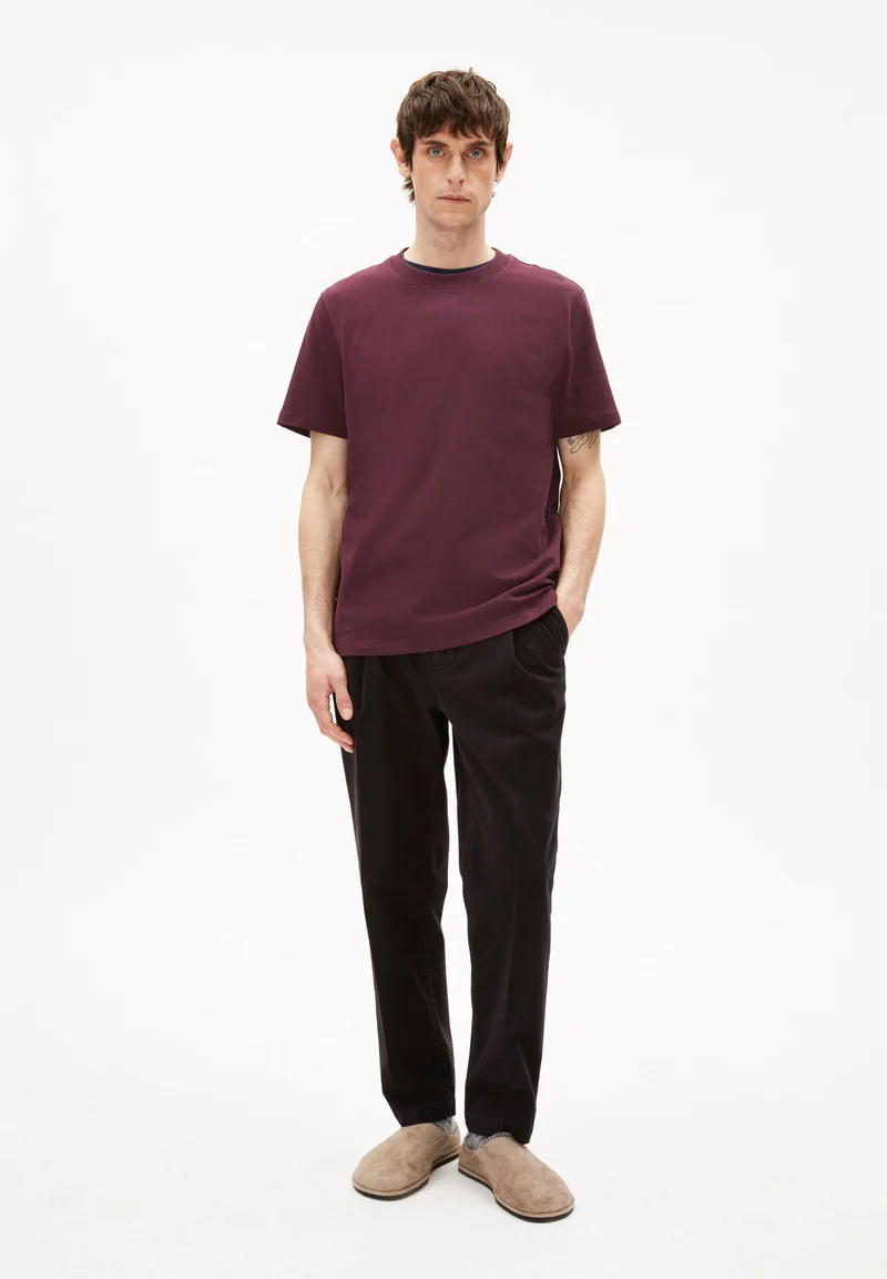 MAARKOS T-SHIRT | dark cranberry