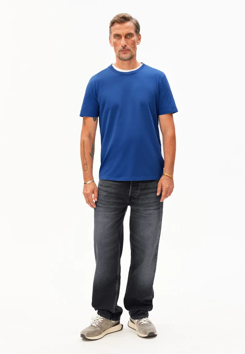 JAAMES T-SHIRT | dark wave