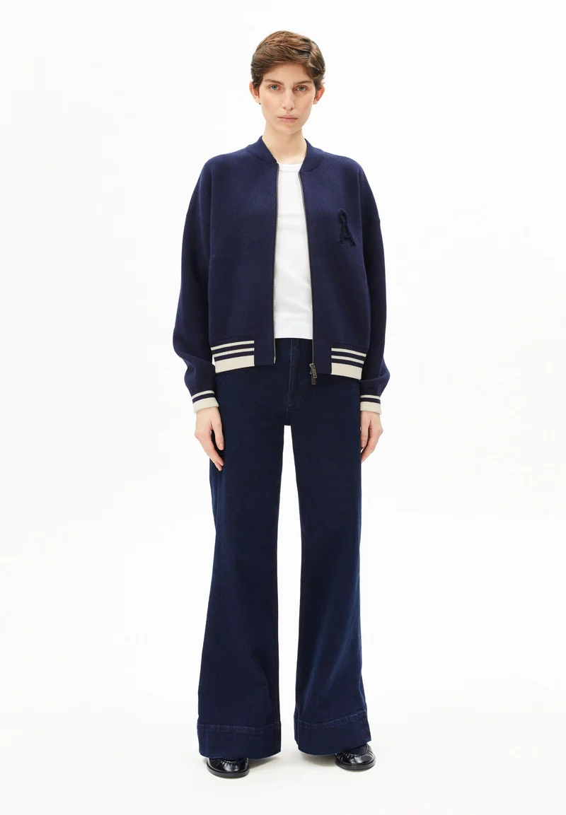 ICONIC Å BOMBERJACKE | tinted navy-oatmilk