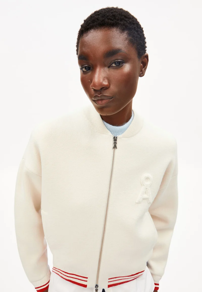 ICONIC Å BOMBERJACKE | oatmilk-mars red
