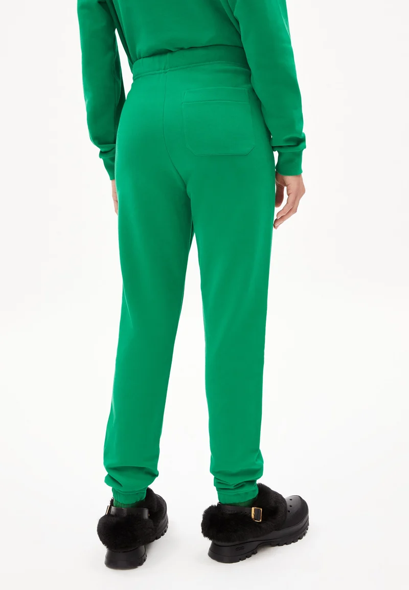 IVAA | flash green