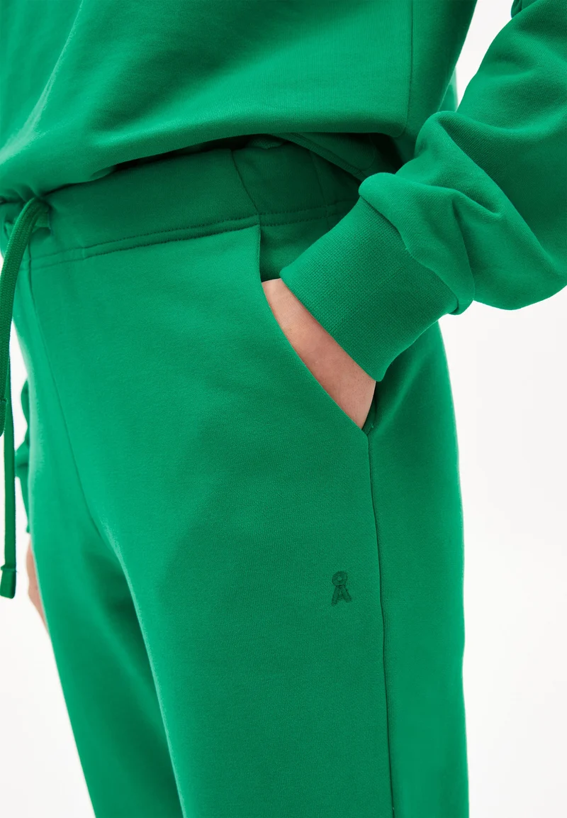 IVAA | flash green