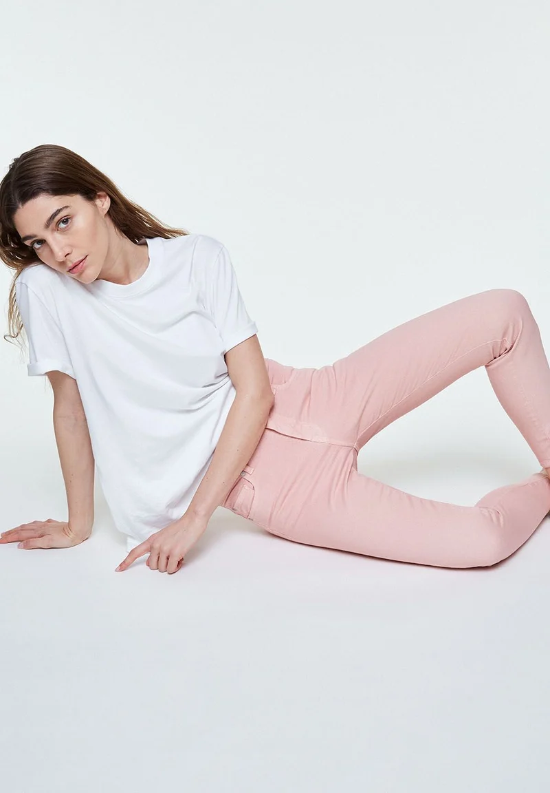 TILLAA CROPPED | blush
