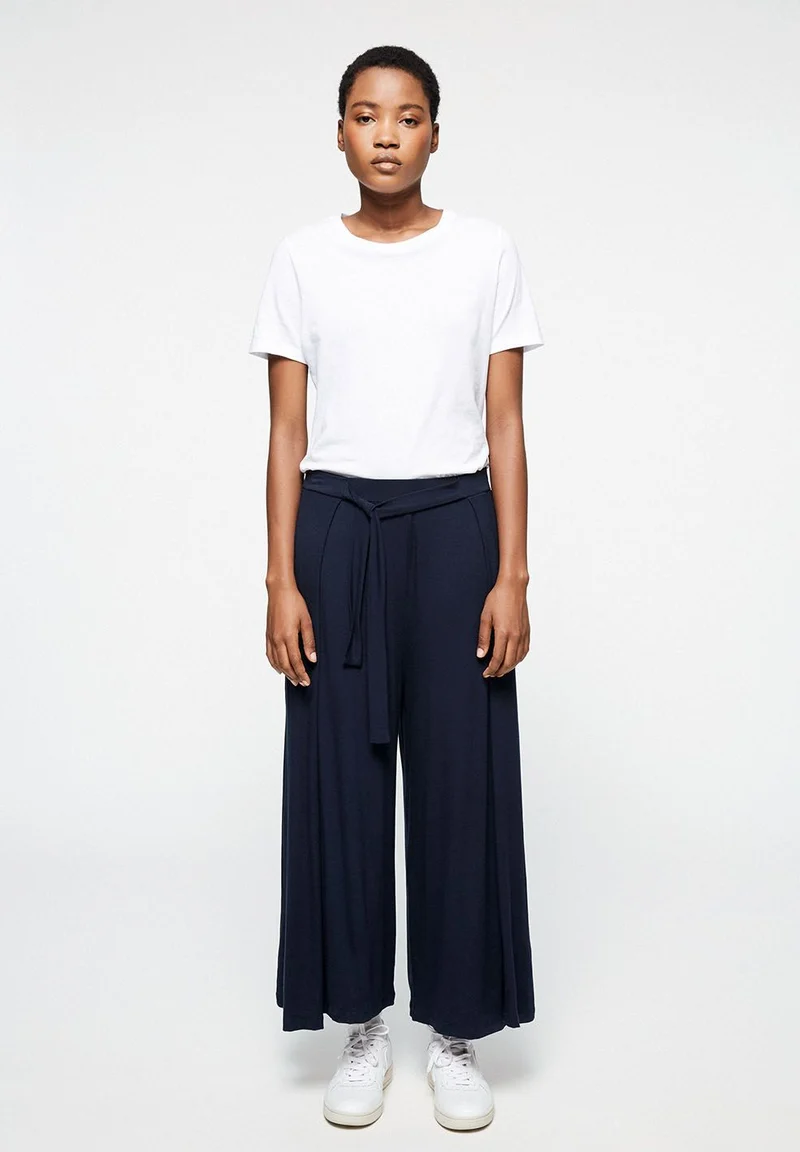 KARO LINAA SOLID | dark navy