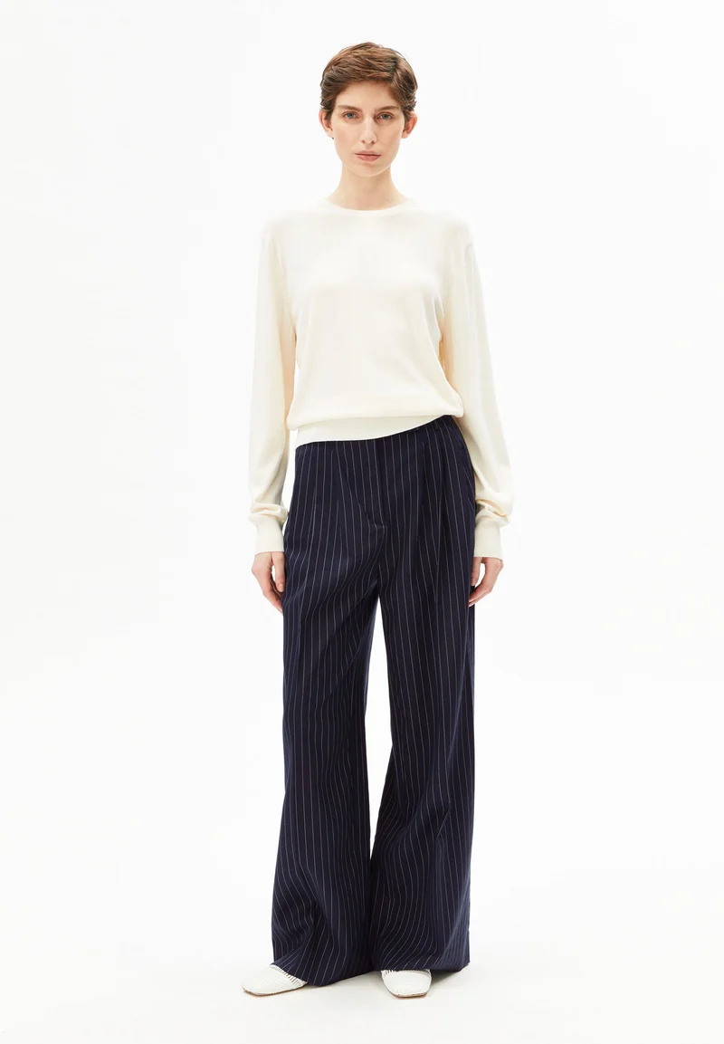 FEINSTRICKPULLOVER | oatmilk