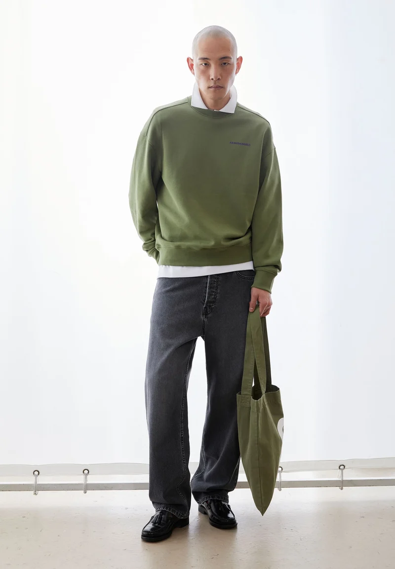 EMAAL OUTGROWN SWEATSHIRT | fatigue green