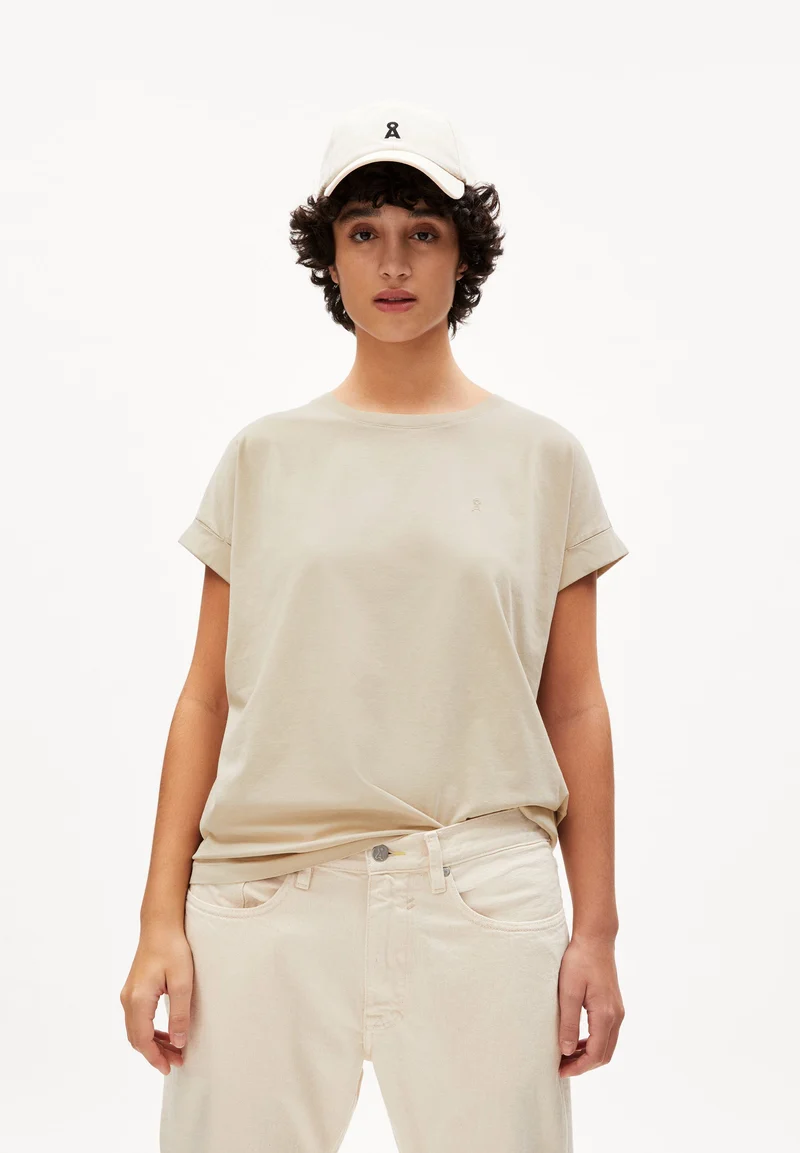 IDAARA T-SHIRT | light desert