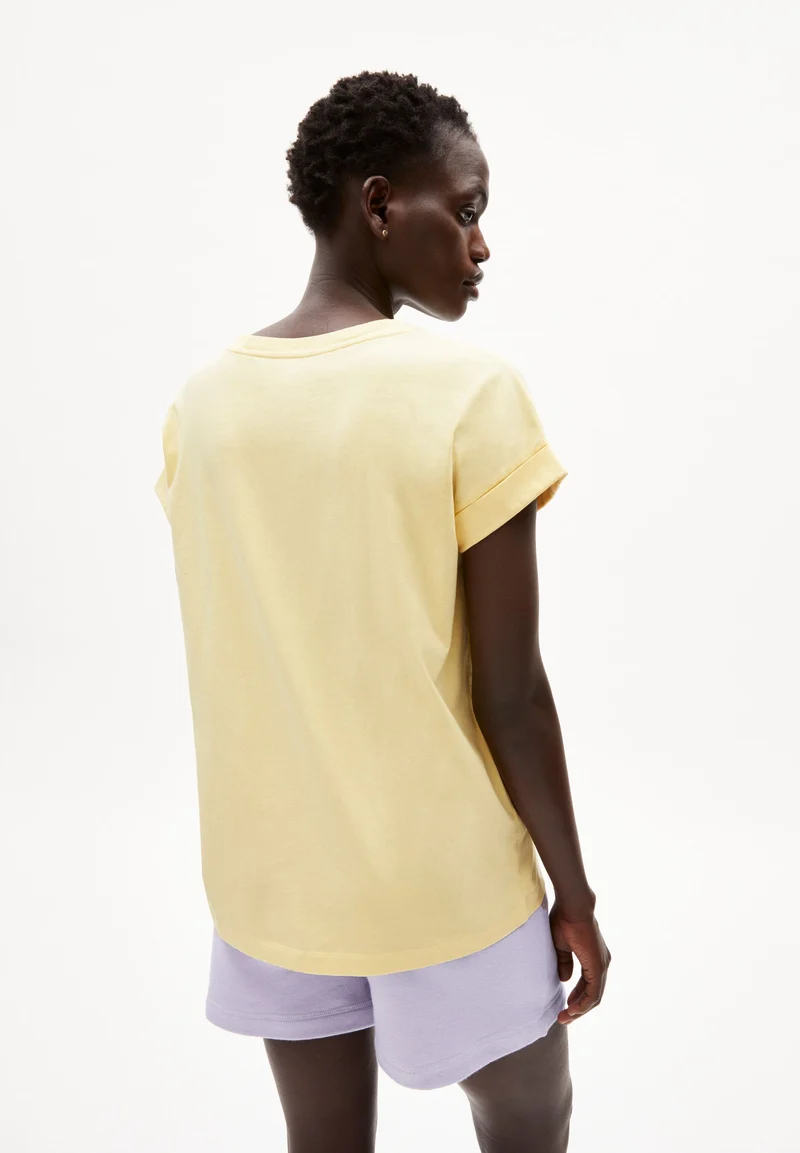 IDAARA T-SHIRT | straw